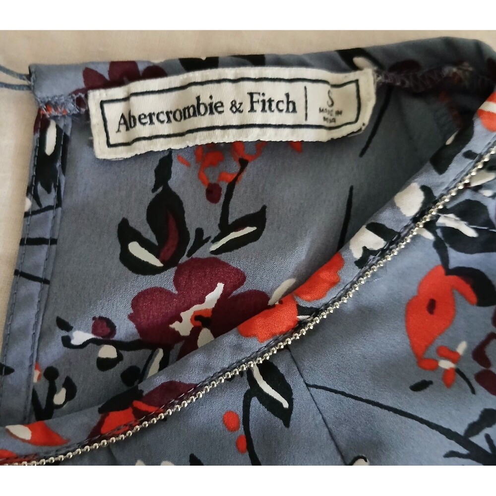 Abercrombie Slate Blue Floral Cold Shoulder Blouse Women's Small Boho Fall Top - Picture 8 of 10